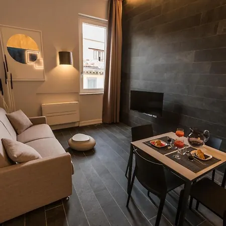 Residenza Trinita Maggiore * Neapel