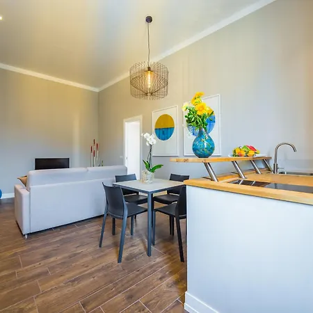 Residenza Trinita Maggiore *