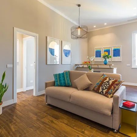 Residenza Trinita Maggiore * Neapel